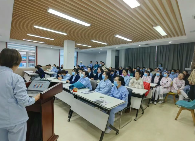 太原和平医院护理部召开2025年四季度不良事件警示教育暨2025年高发事件根因分析会议